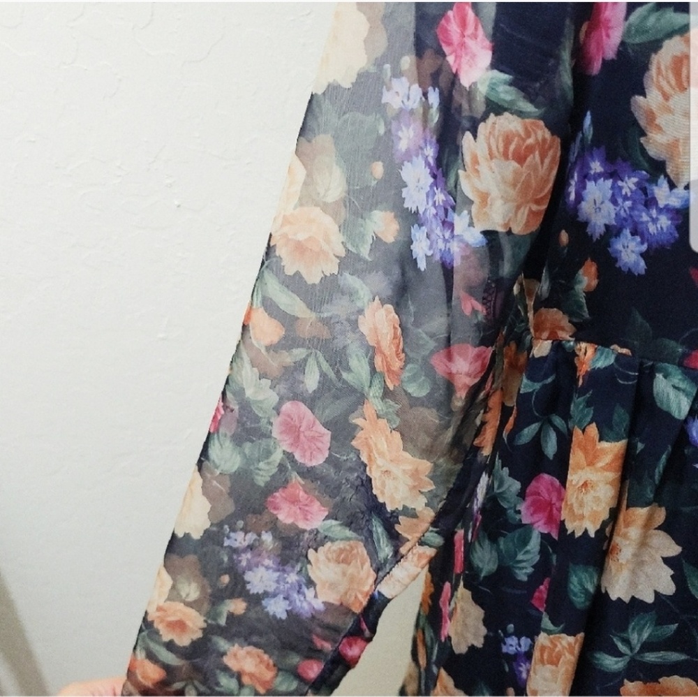 Mink Pink | Floral Sheer Sleeve Dress - Picture 4 of 6